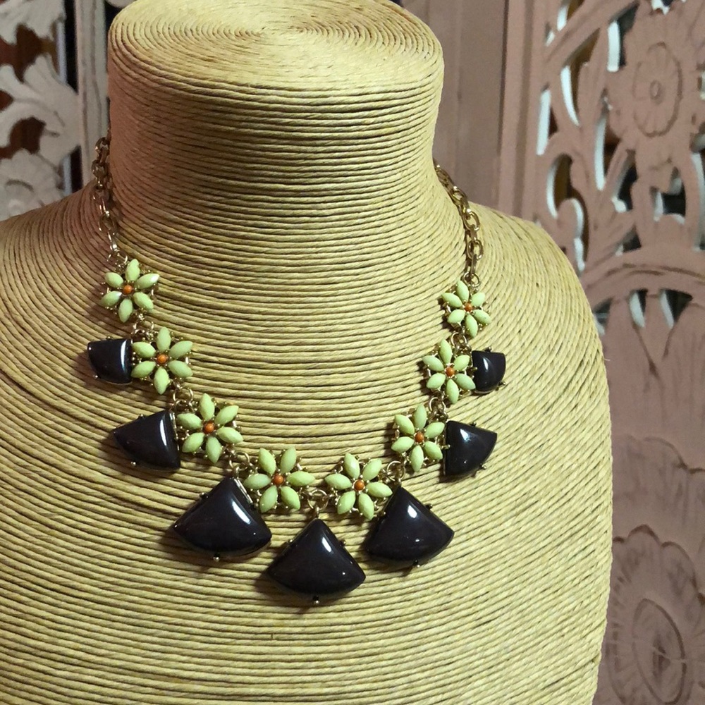 Trendy fashion necklace with fall colors
